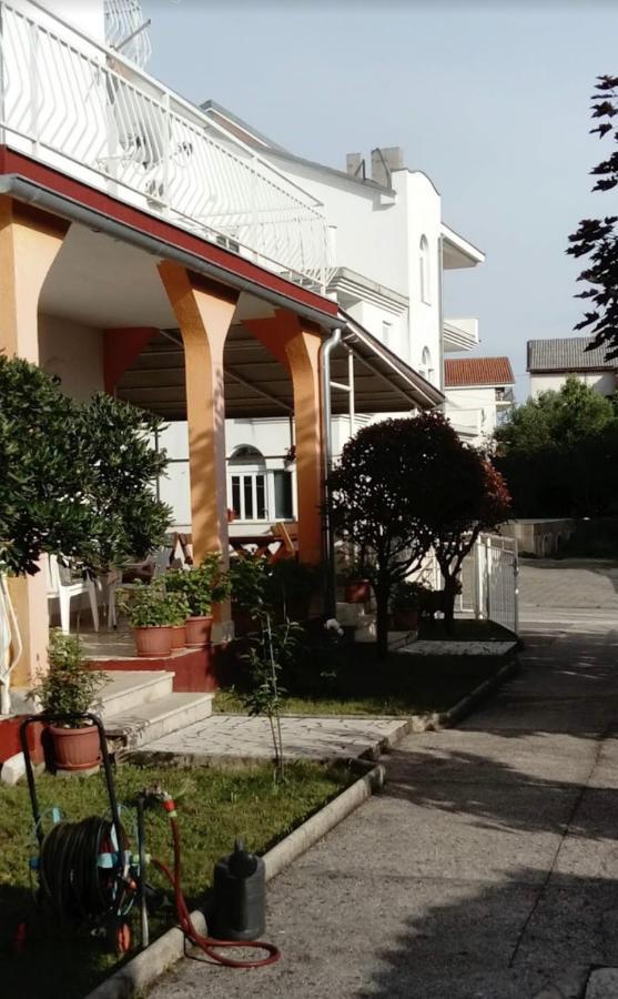 Hotel Haus Silvia Jadranovo Exterior foto