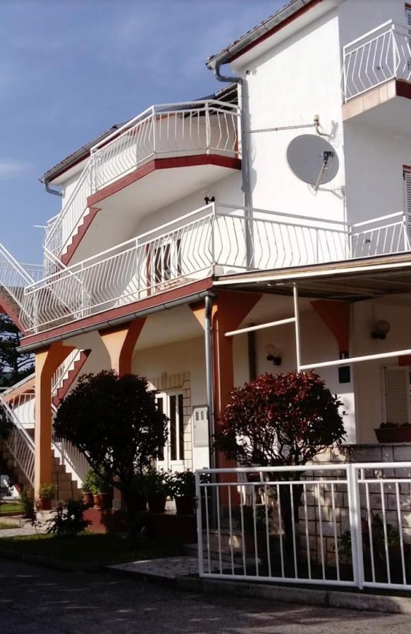Hotel Haus Silvia Jadranovo Exterior foto